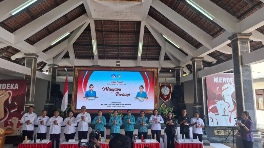 KEGIATAN AKSI SOSIAL TIM PENGGERAK PKK PROVINSI BALI "MENYAPA DAN BERBAGI" TAHUN 2025 YANG KE-10
